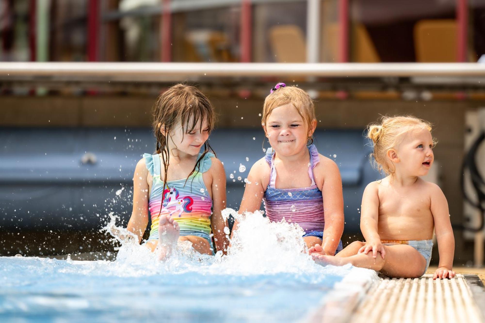 H2O Hotel-Therme-Resort, Fur Familien Mit Kindern Bad Waltersdorf Eksteriør bilde